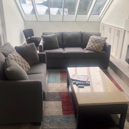Hearthstone Lodge Loft, Village Centre, Private Hot Tub, Sleeps 6 Whistler Exteriör bild