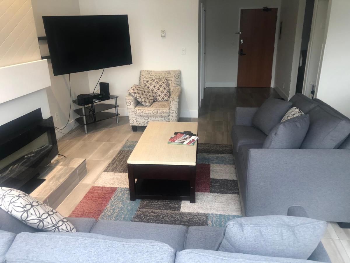 Hearthstone Lodge Loft, Village Centre, Private Hot Tub, Sleeps 6 Whistler Exteriör bild