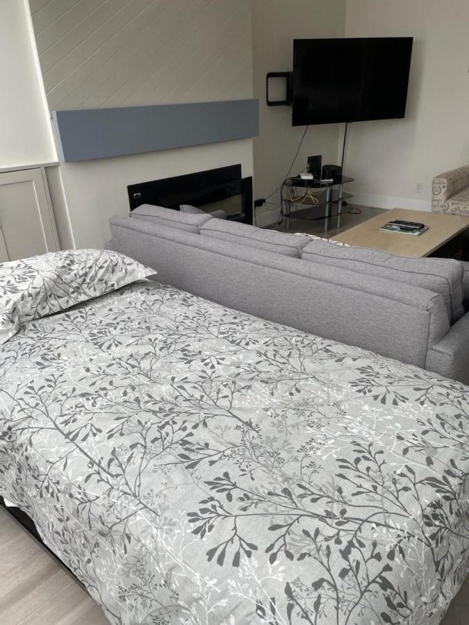 Hearthstone Lodge Loft, Village Centre, Private Hot Tub, Sleeps 6 Whistler Exteriör bild